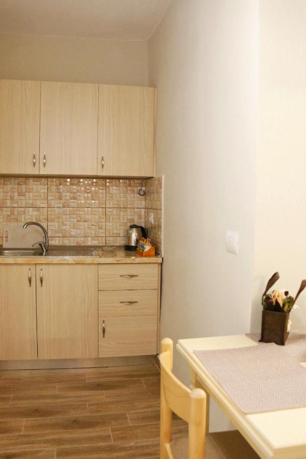 New Bazaar Arben'S Apartment Τίρανα Εξωτερικό φωτογραφία